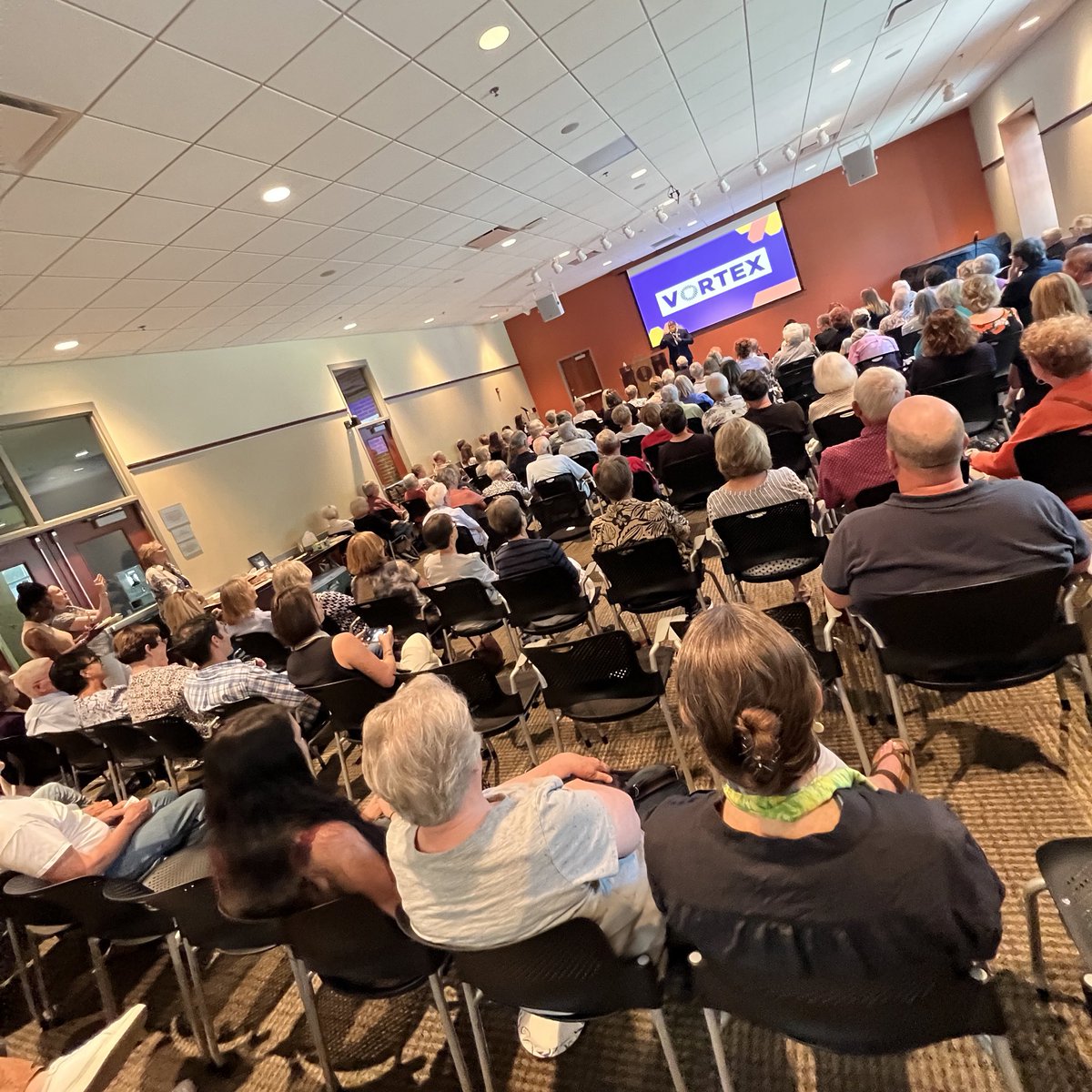 VortexArkansas's tweet photo. π Incredible energy at our Fayetteville event this week, the biggest Vortex Road Show yet! 170+ fired-up Arkansans joined us at the Fayetteville Public Library to be part of history in the making. #VortexRoadShow #Arkansas 1/2 https://t.co/qlMCg109PH