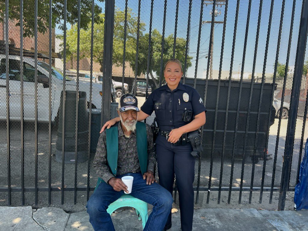 One of my favorites Mr. Cowboy was housed with the assistance of LAHSA. He always wore cowboy boots and cowboy hat and greeted me with a smile. Brought him this hat as a goodbye gift. He definitely will be missed in Skid Row 🙌 <a href="/LAPDCentral/">LAPD Central Division</a>
