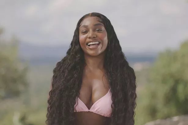 m78633's tweet photo. Who’s team everyone on #loveisland https://t.co/dOTQAafaWS