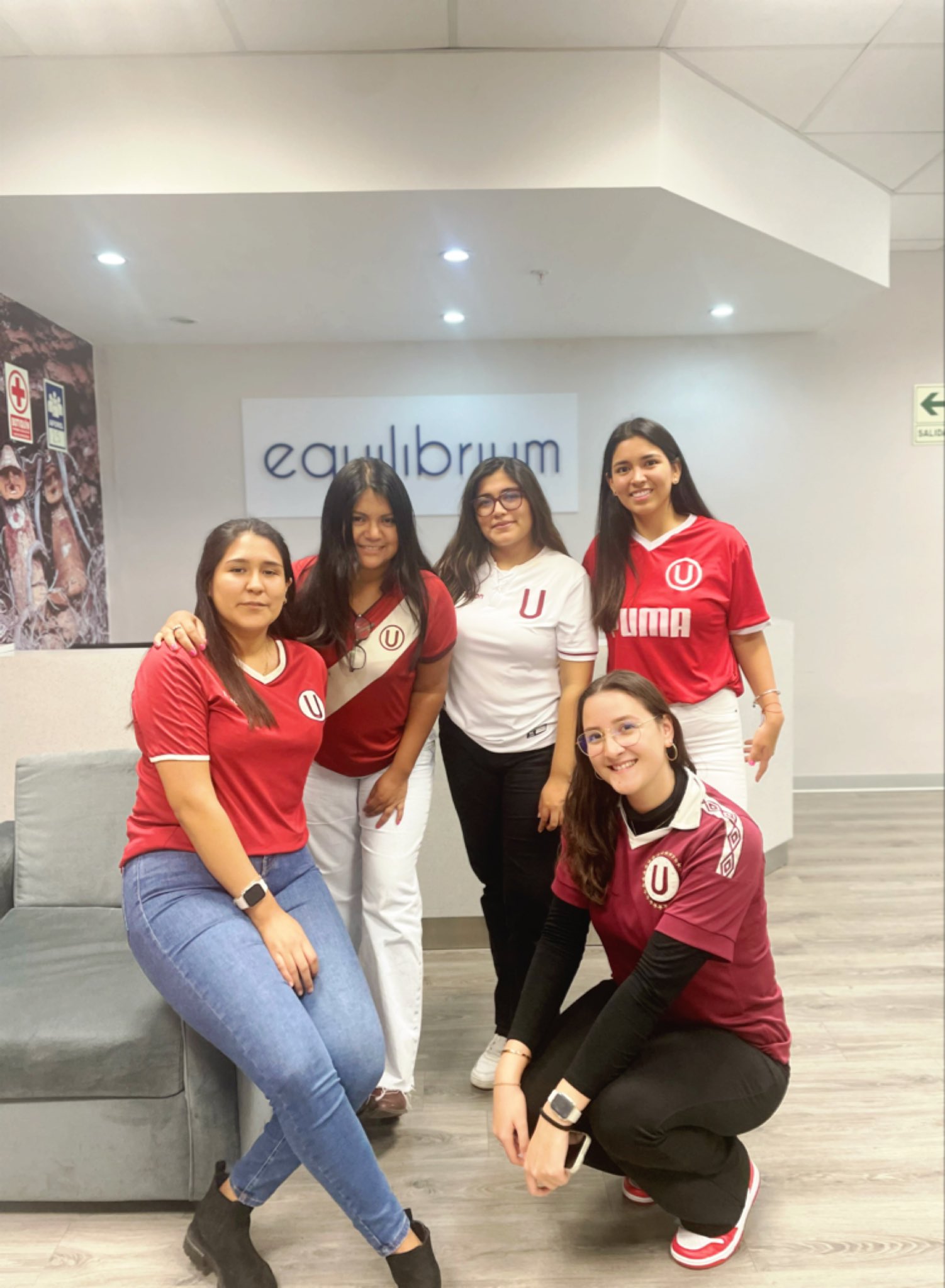 Saravia on Twitter: "Dream team. https://t.co/TiSFbWCPgB" / Twitter