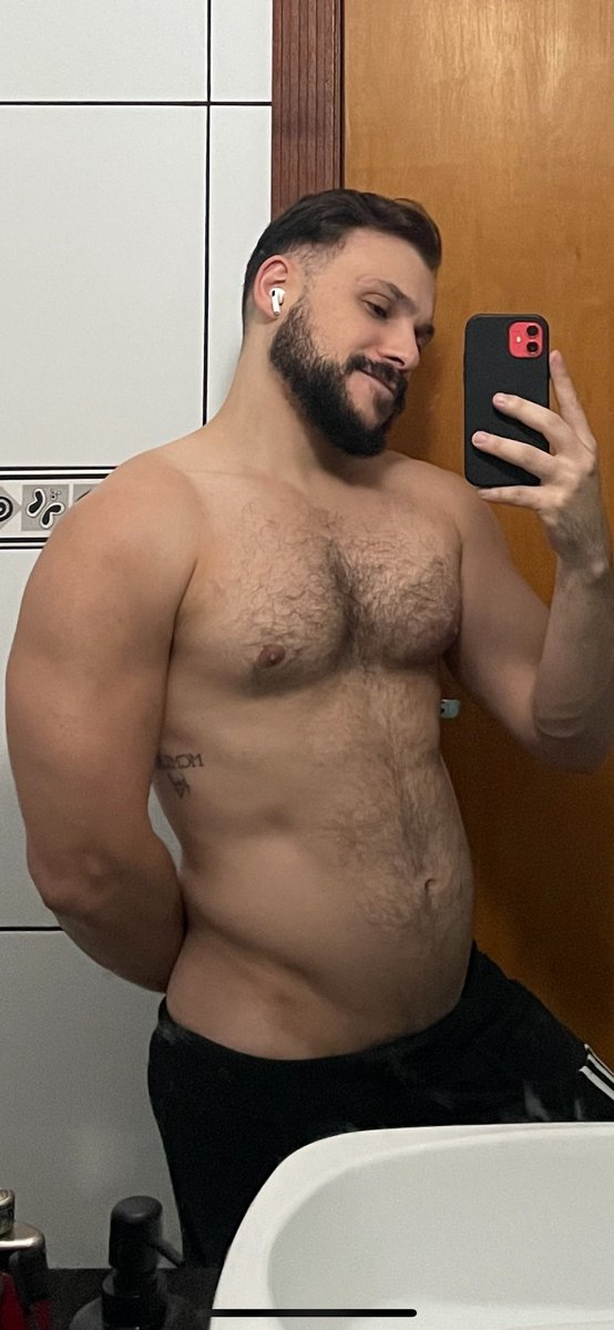 tulliotoledo's tweet photo. Poste uma foto sua peludinho https://t.co/mrjKhmKJgZ