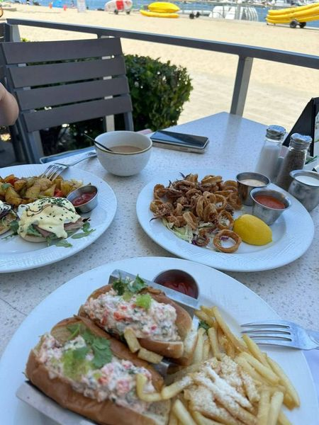 ptrish29's tweet image. Lido House, Newport Beach ⛱️😋
Good time with old friends