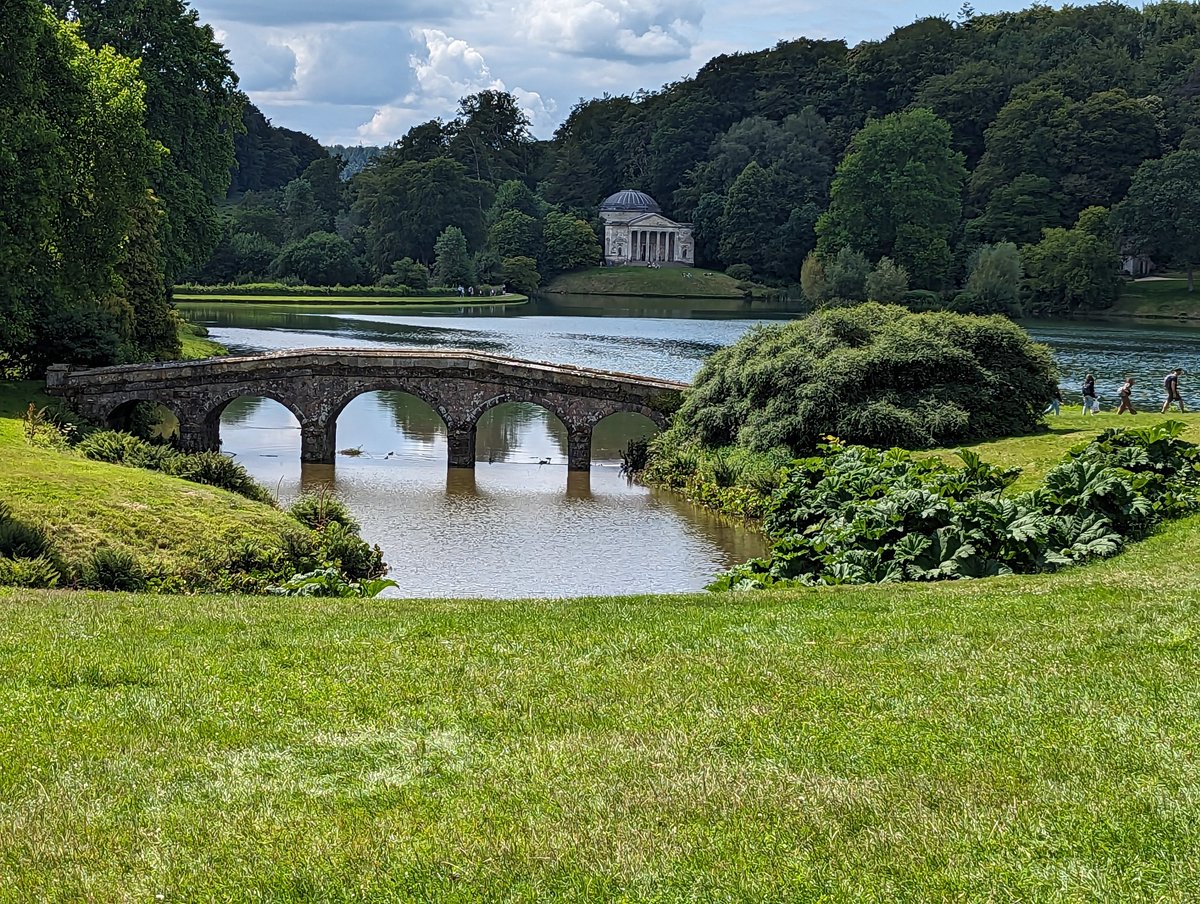 deepakcolluru's tweet photo. Magical Stourhead #NationalTrust https://t.co/BnZFjPEwJV