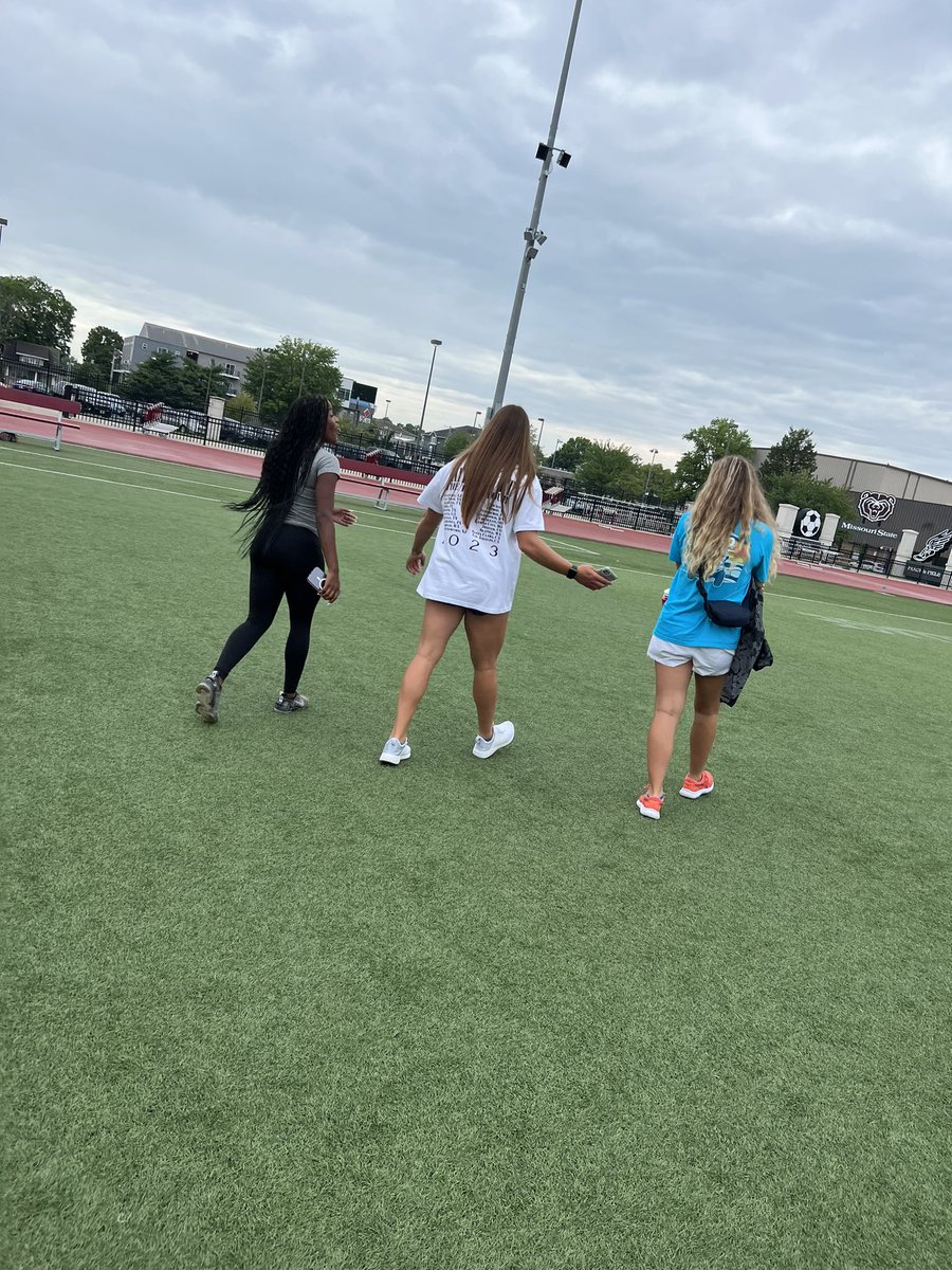 fcassief's tweet photo. College visit #1!! Thank you @MSUBearsTrackXC @tarynsmiley_ https://t.co/WqFhDAZrlF