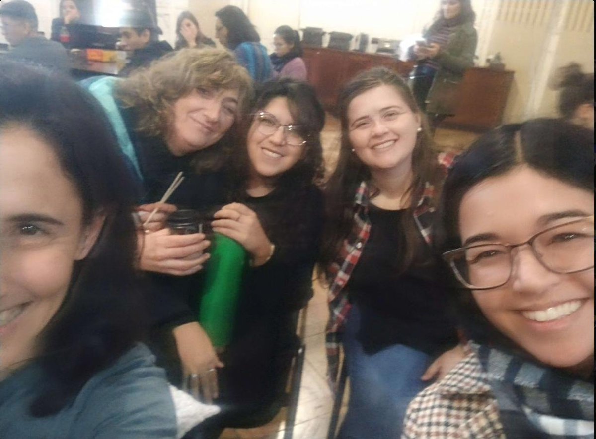 5 días + tarde, con tanques de energía al mínimo, y con alegría de tarea realizada por cerca de 120 personas, en pleno flow y con diseño de futuro en las alforjas, vamos despidiendo nuestro tercer seminario <a href="/mteUBA/">mteUBA</a> <a href="/julitoalonso/">Julito Alonso</a> <a href="/sophiealamo/">Sophie Alamo 💚 ⭐⭐⭐</a> <a href="/EscenariosUdeSA/">Escenarios Futuros UdeSA</a> #ecologiadisruptiva