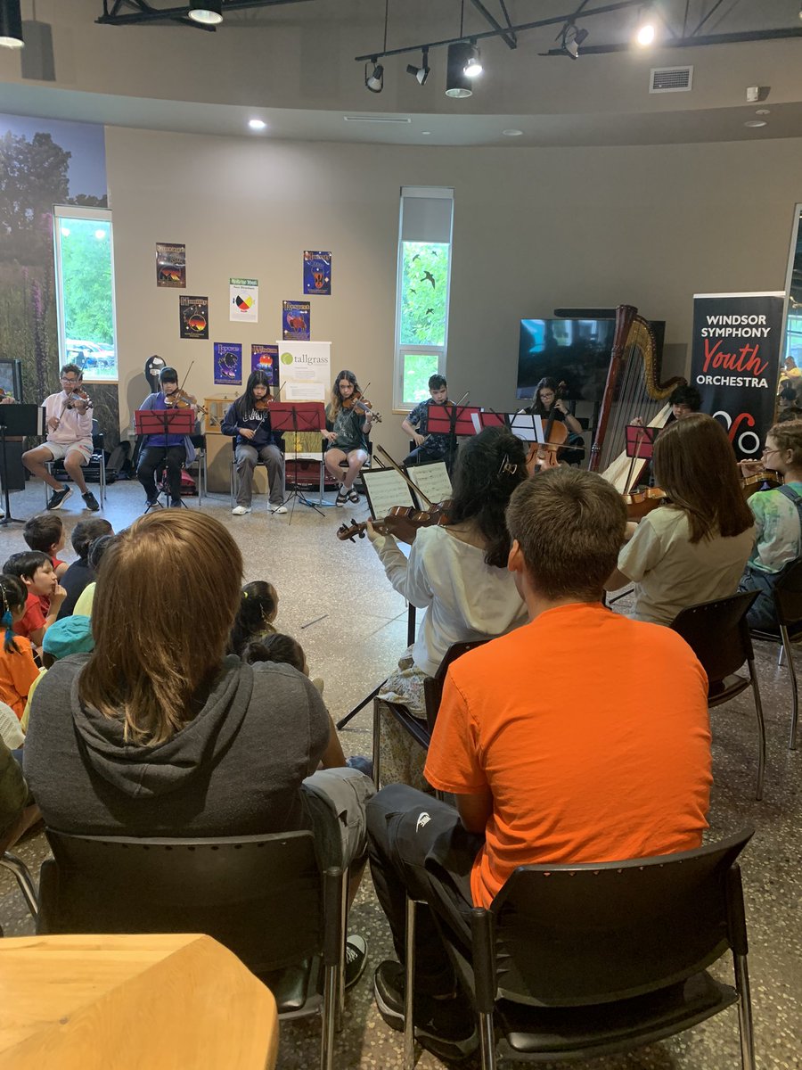 kaylapfranco's tweet image. What an incredible last day of #campmigizi with a visit from the @WindsorSymphony ! The students loved the performance! @Joseph745613165 @TinaDeCastro1 @ClaraHowitt @gecdsbpro #GECDSBSLP2023