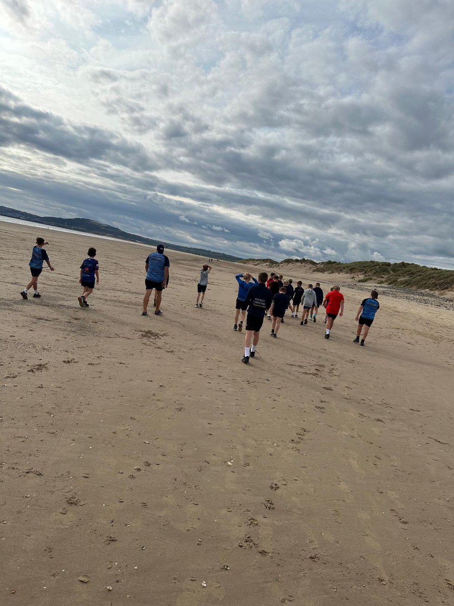 Trebanos15s's tweet photo. Good session down the beach this evening. Running the dunes and skills session. Cool water dip to finish and chips and bbq to bulk at the end of the session https://t.co/7KwrfofcNp