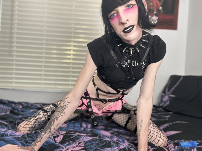 Skinny goth bimbo girl~! https://t.co/98tX6m5hNv<a href="/tag/mvsales"class="tags"><span>#mvsales</span></a><a href="/tag/mvtrans"class="tags"><span>#mvtrans</span></a>