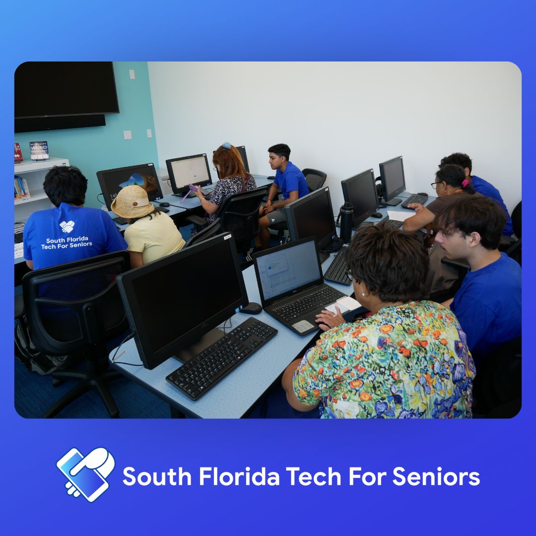 The team 👉 the support. Our free technology support events are made possible by our incredible team of student volunteers. We help seniors at @MandelPL  twice a month at events like these. Sign up for free or volunteer at seniortech.org.
