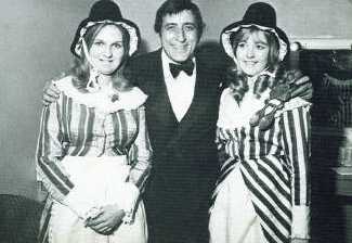 RIP Tony Bennett.

With two Welsh ladies and a lovespoon. Cardiff, '73.