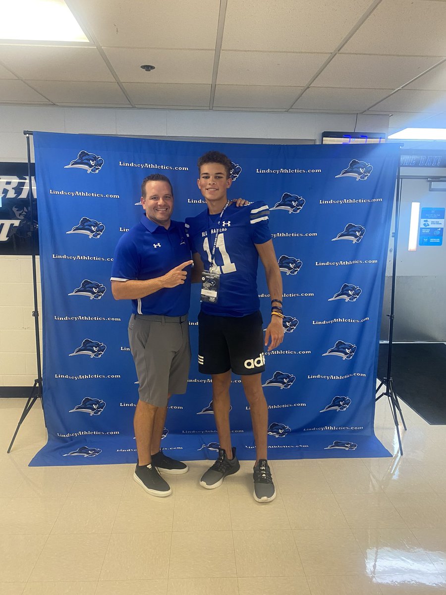 Had a good time on my visit <a href="/LindseyWilson/">LindseyWilson</a> thanks for <a href="/CoachKleckler/">Phil Kleckler</a> for the invite, can’t wait to come back up here
<a href="/Coach_Ski19/">Jake Czerniakowski</a> #oneand0