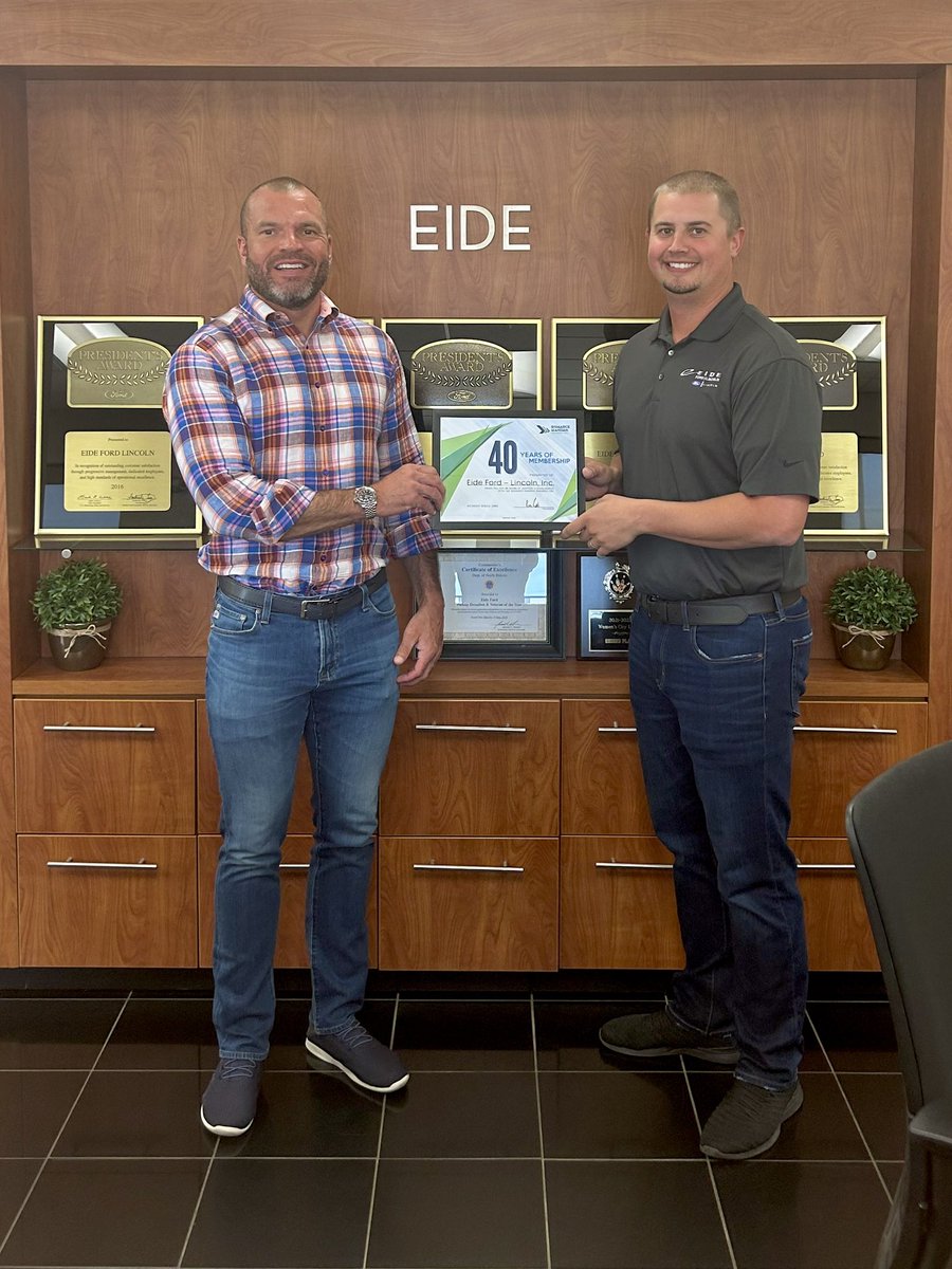 bismancedc's tweet photo. Congratulations & THANK YOU to Eide Ford Lincoln for 4๏ธโฃ0๏ธโฃ YEARS of membership with the Chamber EDC. We truly appreciate your continuous support over the years! #BismarckMandan #MemberAnniversary https://t.co/GccnJwC3BU