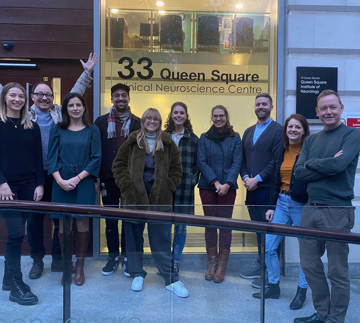 JennyleeNeuro's tweet image. PhD: done! An enormous THANK YOU to every stroke survivor who worked with us! Thank you to the wonderful #SvenBestmann and @dr_nickward for your supervision through a fabulous 4 years, and thank you to our brilliant funders @BRUKresearch ! (1/3)