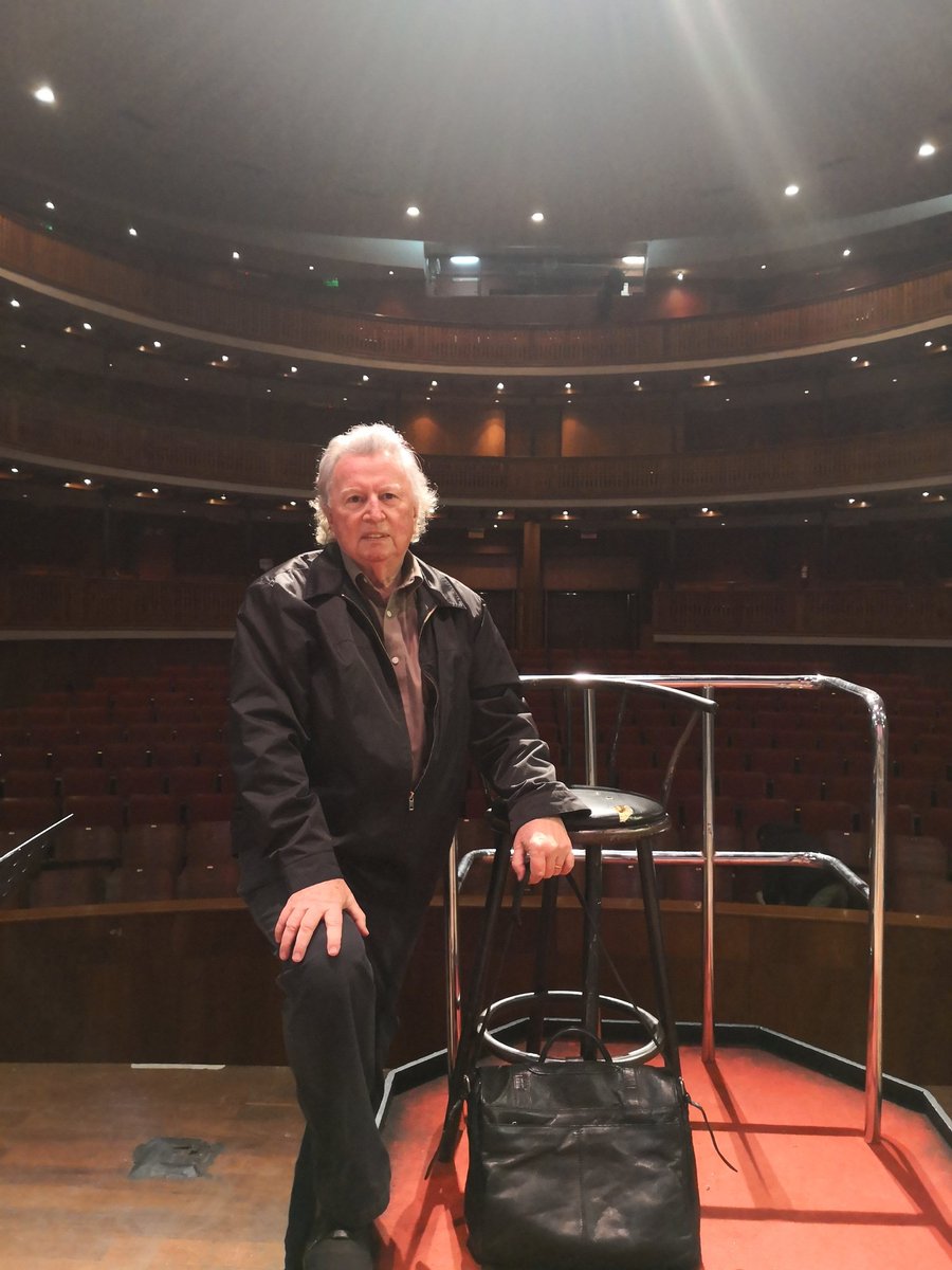 <a href="/TeatroMunicAsun/">TeatroMunicAsuncion</a> 134 Aniversario! 45 años de mi vida están allí... <a href="/CulturaAsu/">CulturaAsu</a>