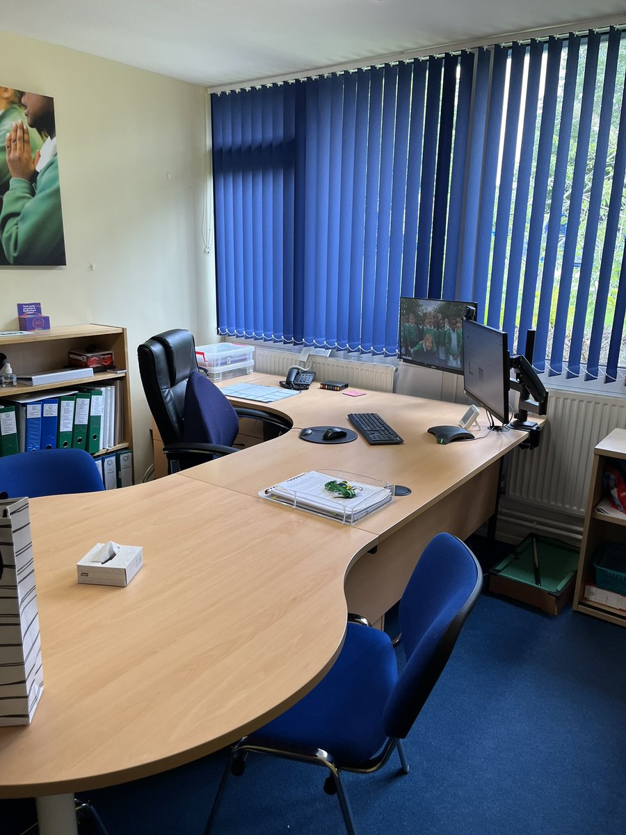 JonWhite 🦩 tweet media