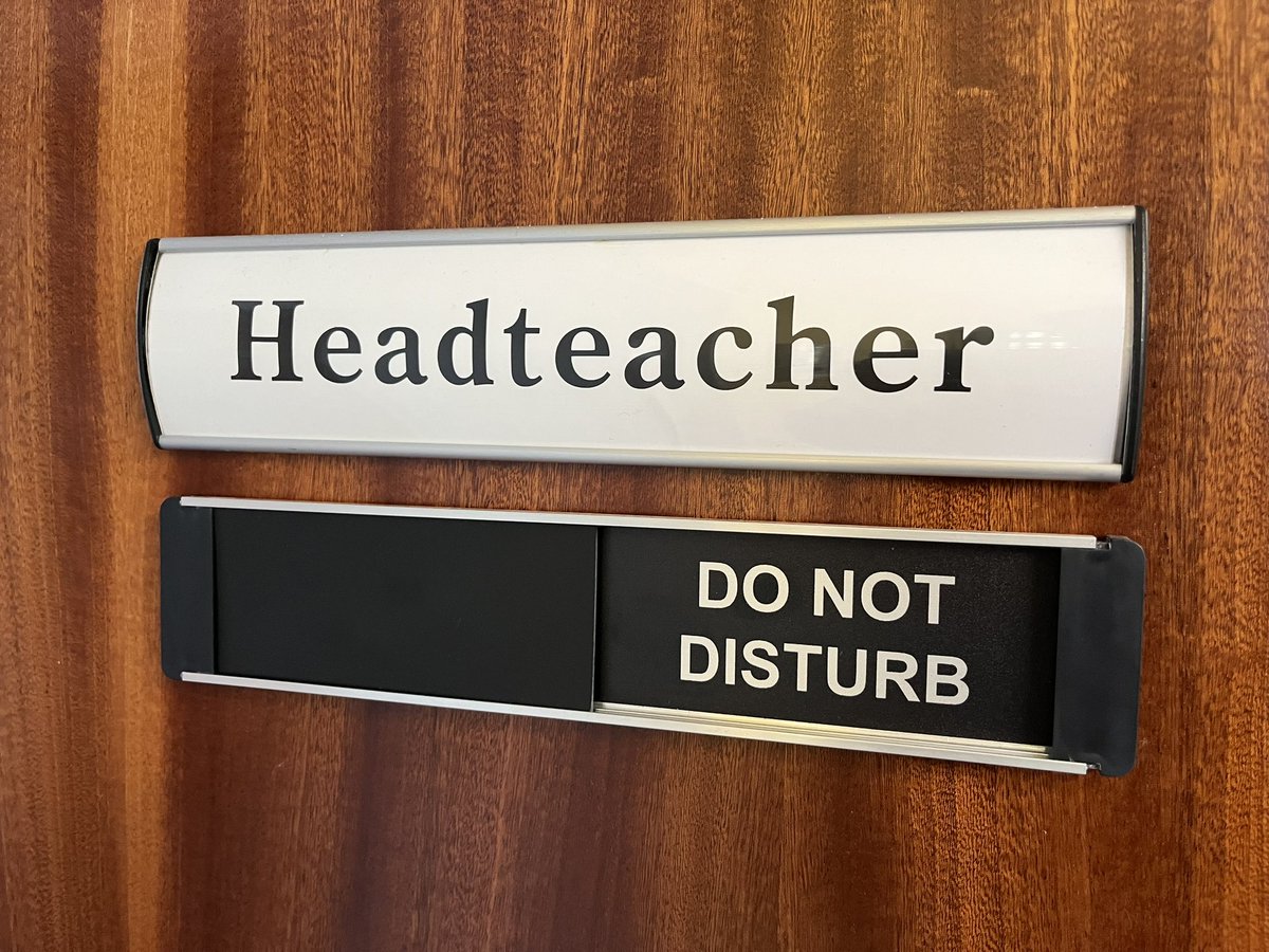 JonWhite 🦩 tweet media