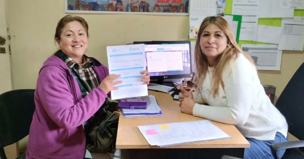 SutebaEchev's tweet photo. Desde la secretaria de jubilaciónes, cerramos el  Viernes con un nuevo ingreso de jubilación  digital ! 

Acompañando en cada momento a nuestros compañeros afiliados.

#SomosSuteba
#SomosUnEquipo
#ConduccionCelesteVioleta
SUTE ECHEVERRÍA https://t.co/oQFbpWXWxW