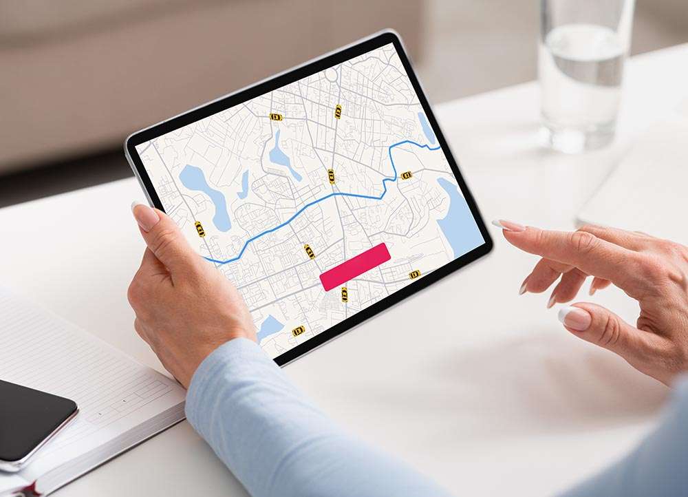 ClueLabs's tweet image. Bridge the gap between virtual learning &amp;amp; real-world experience with geolocation-based personalization. Enhance relevance, accessibility &amp;amp; deliver real-time feedback for improved learning outcomes. 📚🌐 #eLearningTech #Education cluelabs.com/blog/leveragin…