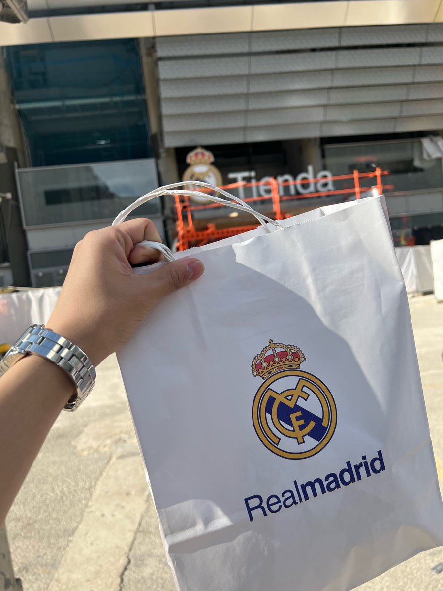 enhaupdates's tweet image. [ #제이’s Post ] 230722

#JAY: Wish fulfilled..🥹 🥰 🇪🇸 pt.2 (Madrid ver.) 

@ENHYPEN_members @ENHYPEN #ENHYPEN #엔하이픈