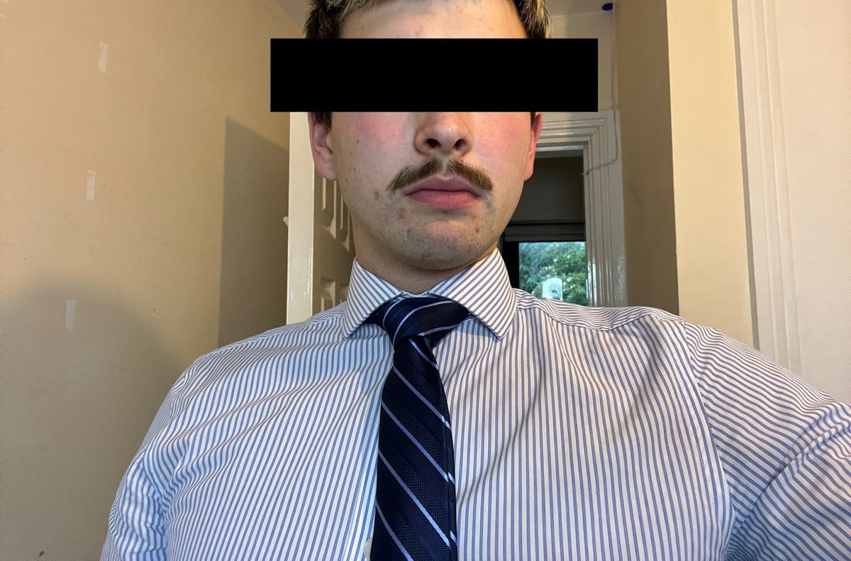 office_lad's tweet photo. Need some advice off of you gents, what do we think of the shirt and tie combination? 

Does it worth or does anybody have any better suggestions for tie colours/patterns

#suit #suits #suitedandbooted #men https://t.co/QsySEDxh1F