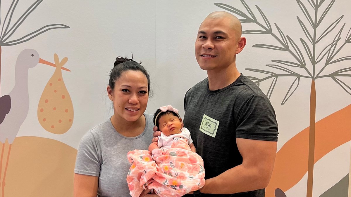sharphealthcare's tweet photo. The Hermocilla family were the first to be photographed at Sharp Mary Birch’s mural wall. ➡️ https://t.co/83IQM1W32A https://t.co/v3mS2tRRJA