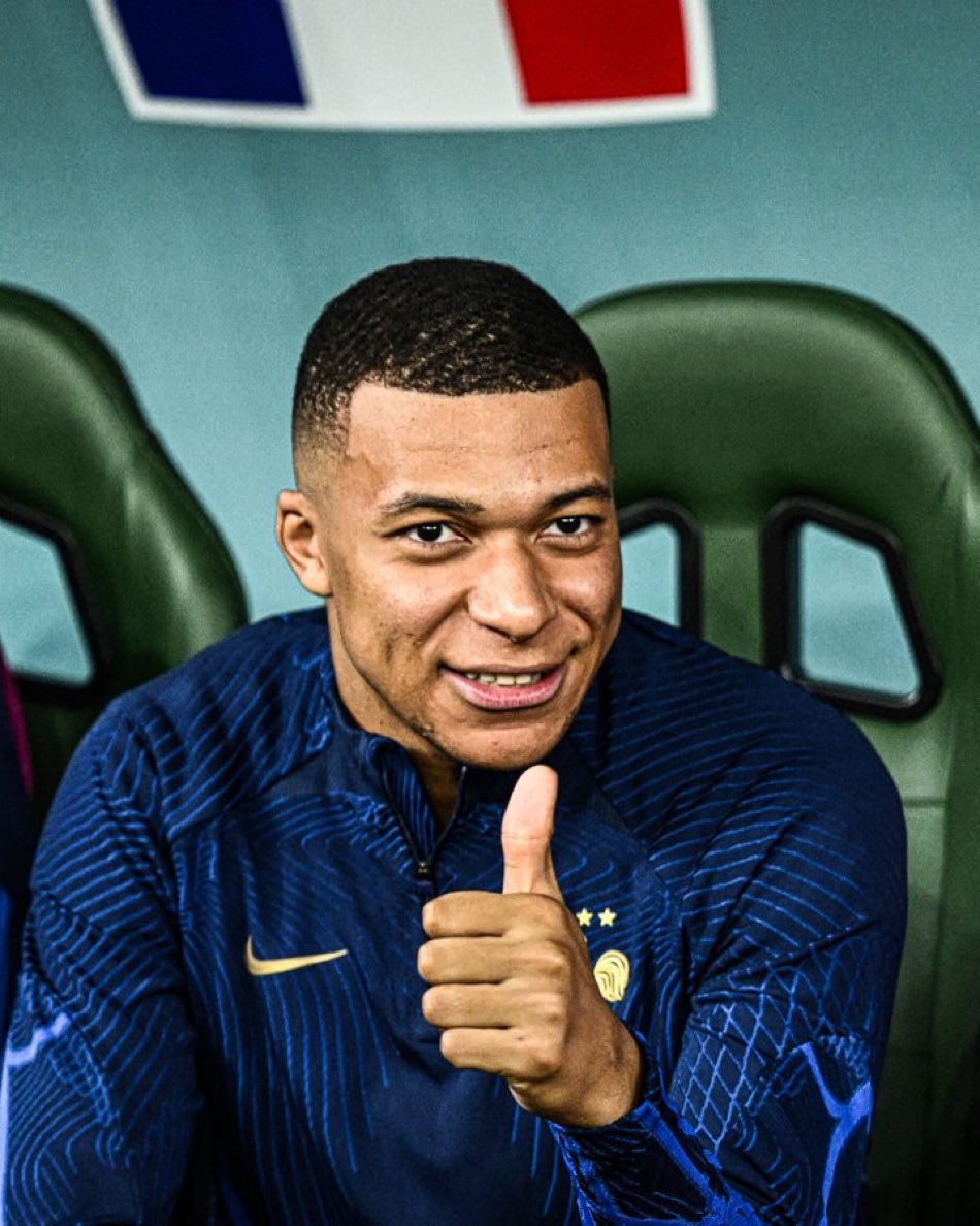hassanadan837's tweet photo. MANUNITED AND REAL MADRID are the only two clubs that have the capacity to sign MBAPPE and make the highest paid footballer in Europe π₯π₯ #Tottenham #ManipurViralVideo #potter #David silva #Calcedo #Maina njenga #Ashes23 #Ukraine #ViratKohli #ferdiinand omanyala #Donnarumma https://t.co/MmaanUSnn0
