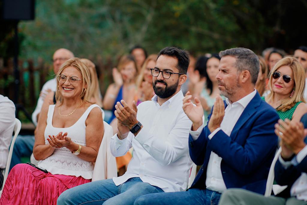 JafethAE's tweet photo. El próximo domingo, #Canarias y #GranCanaria, se la juegan. El domingo vota 🗳 pensando en nuestra tierra 🇮🇨 Nadie la defenderá como nosotros. El próximo #23J vota a @Coalicion_GC @UNIDOSporGC, la única alianza electoral de obediencia 100% canaria. https://t.co/hgU7u8dGr4