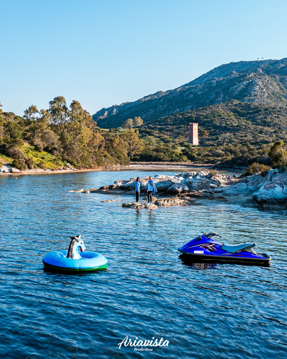 ariavista's tweet photo. Shooting sur le littoral de St Florent avec Ugo et Chiarra pour Burburry et Compañero.

#ariavista #dronecorse #corse #stflorent #photoshop #ia #burburry https://t.co/Kl3U4FT7yZ