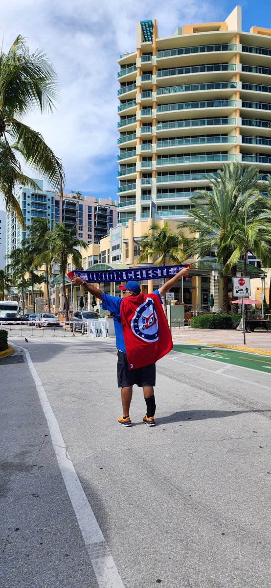 PAzul74's tweet photo. #AzulesEnMiami y #AzulDePorVida, Vamos #CruzAzul , soy #unionceleste2laredos https://t.co/Rmg73lns5s