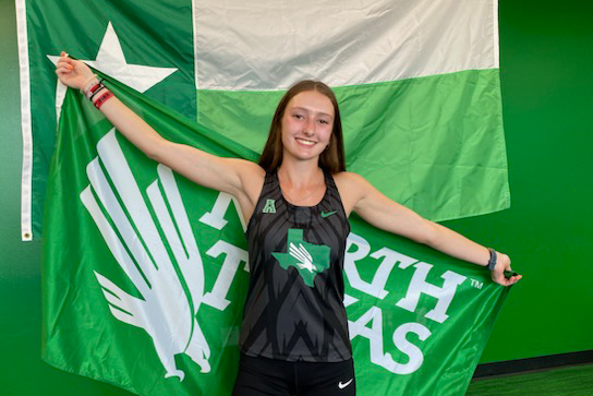 ppbearcatblog's tweet photo. Big week for @addison_hite yesterday @txmilesplit interview. Today @meangreentfxc had her in for a visit. #wearethebearcats #ladycattakeover #maketheoffer
@johnfields0 https://t.co/varMmTlUer