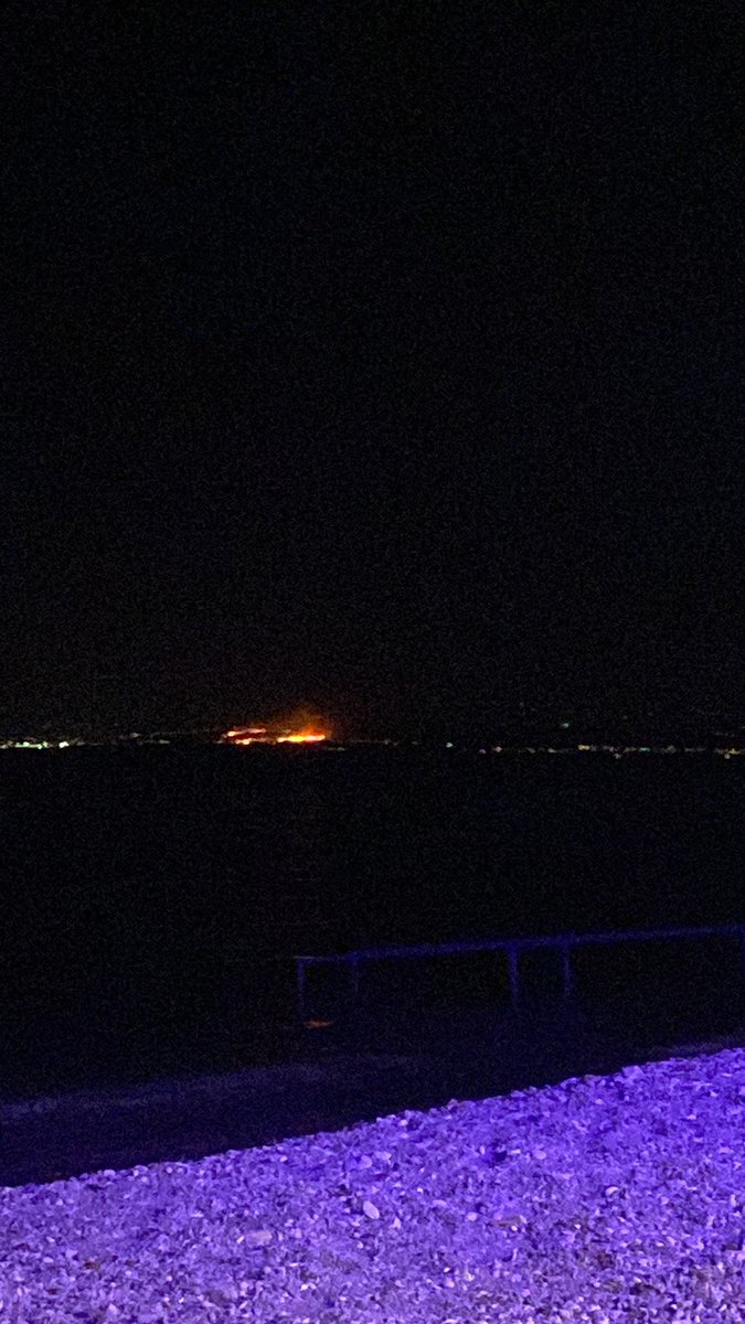 #cesme yangını #chios dan görünüyor.