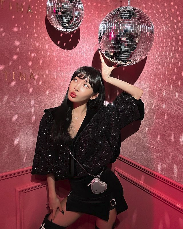 ㅤ͏ ͏ ͏ ͏ ͏ ͏ ͏ ͏͏ ͏͏ ͏ ͏ ͏ ͏ ͏ ͏ ͏ ͏ ͏ ͏ ͏ ͏ ͏ꜥꜤ ıt'sㅤ𝓫𝐥𝐚𝐜𝐤ㅤαndㅤıt'sㅤ𝓹𝖎𝖓𝖐  
     ͏ ͏ ͏ ͏ ͏ ͏ ͏͏ ͏ ͏ ͏ ͏ ͏ ͏͏ ͏ ͏ ͏ ͏ ͏ ͏ ͏ ͏ ͏onceㅤtheㅤ֪ㅤsunㅤdoɯn
ㅤㅤ͏ ͏ ͏ ͏ ͏ ͏ ͏͏ ͏ ͏ ͏ ͏ ͏ ͏ ͏ ͏͏ ͏ ͏ ͏ ͏ ͏ ͏ ͏𓈒ㅤ 𔘓ㅤ )ㅤ #𝒑𝒊𝒏𝒌𝖈𝖍𝖊𝖑𝖑𝖆 𓂃 𓏲