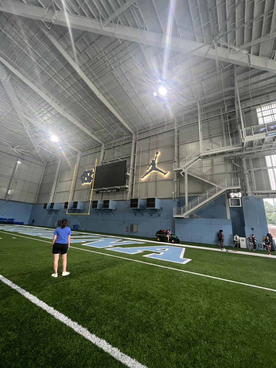 MorganKyles17's tweet photo. Thank you @uncwomenssoccer for hosting such an awesome ID camp. I had an amazing time learning new things and making new friends. Go Heels! ⚽️🐏 https://t.co/PgOp2vatQp
