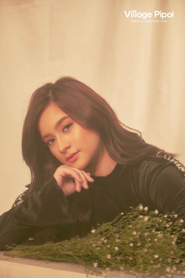 xotwod23_'s tweet photo. Jillian had a passion for the arts, particularly painting. She had a natural talent for capturing the beauty of the world around her on canvas.

JILLIAN SUPREMESTAR
#JillianTeenQUEEN https://t.co/mx7ODa5tqh