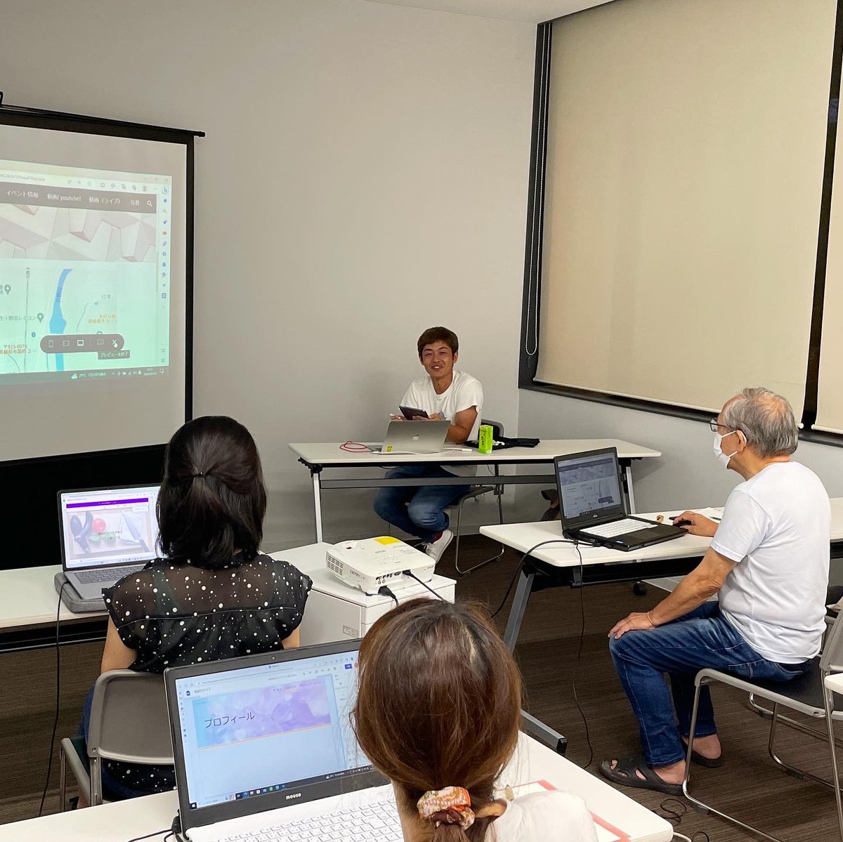 morishu1108's tweet image. はじめてのHPづくり最終回💡作ったサイトの発表会も実施✨自分のペースでと話していたのが、かなり仕上げてきている方も👍講座は最終回でしたが、今後もLINEで皆さんに伴走します💪入り口は講師と参加者、でももう仲間として、やりたいこと形にしていきましょう😁
#越前市生涯学習センター #GoogleSite
