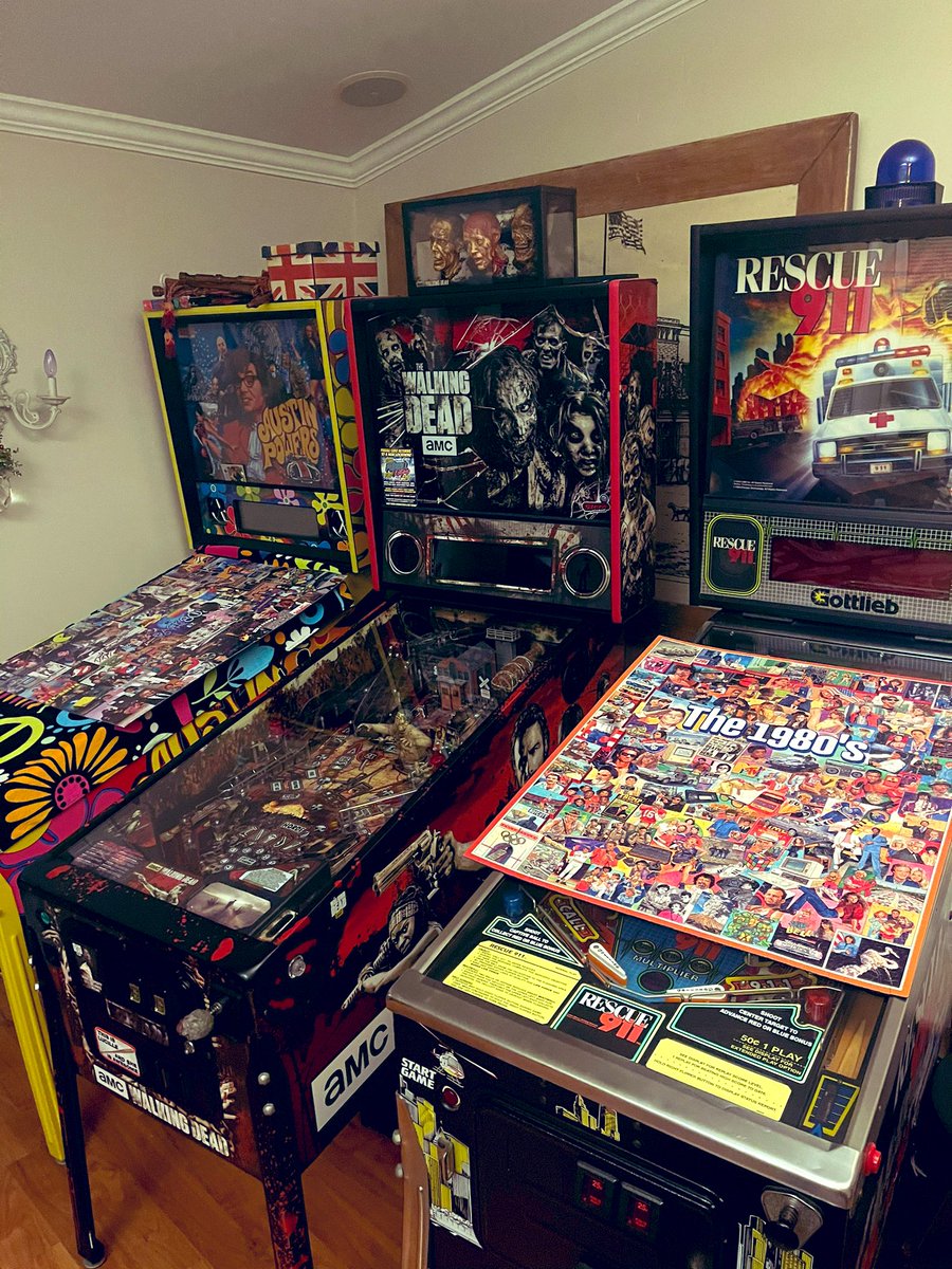 SilverBallerWiz's tweet image. I like Bad Girls but I’m partial to Rescue 911. Well that is if we are talking about pinball. 😆 

I swear mine must be one of the cleanest examples of the game. I’ll take a better picture later but this will have to do for now. 

#Pinball #PinballCollector  #PinballWorld #PinWiz