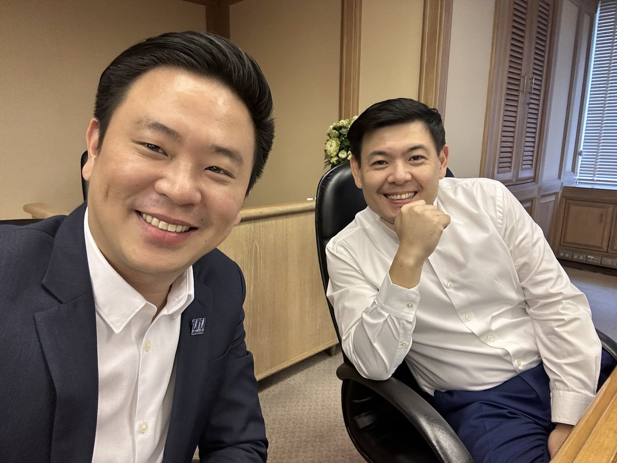 jakkaphon_18's tweet photo. ประชุมเรื่องพลังงานและสิ่งแวดล้อม เพื่อพลังงานสะอาดและสิ่งแวดล้อมที่ยั่งยืนครับ 

#พรรคเพื่อไทย
#จักรพลตั้งสุทธิธรรม https://t.co/Xz0ZgcxFh6
