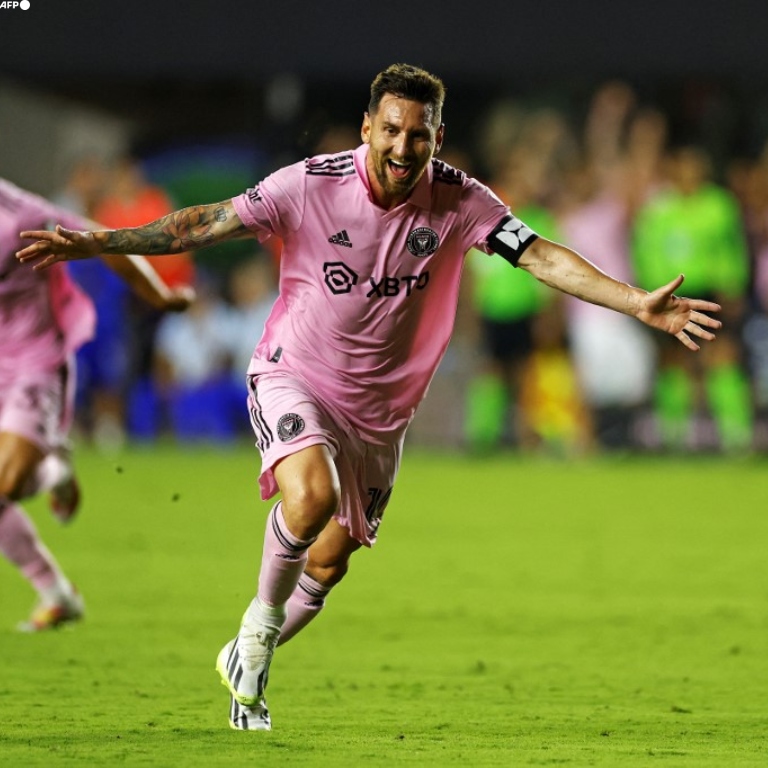 Si Lionel Messi sonríe, el fútbol sonríe. DISFRUTA, REY.