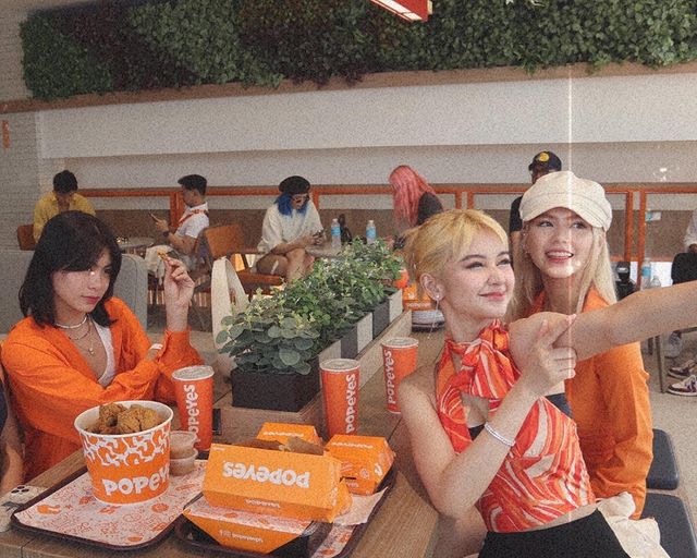 [ IG UPDATE - 072223 ]

popeyes 🧡✨

🔗 instagram.com/p/Cu-4rEChNZ-/…

<a href="/zuluetAlfea/">G22 Alfea</a> #G22_ALFEA
#G22 <a href="/G22Official/">G22 Official</a>