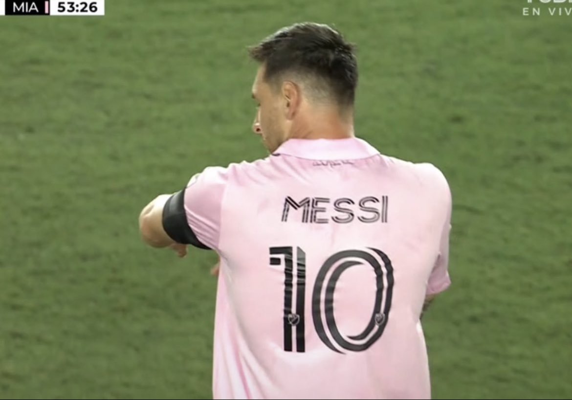 Angada01's tweet image. Goat Messi.