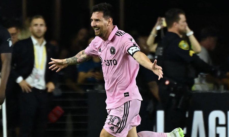 jdsportsus's tweet photo. What a debut for #Messi 🔥👀.

A crazy match, what did you think? https://t.co/JLviyzh22p