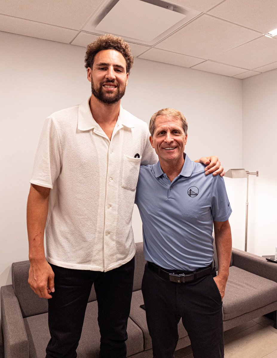 EricPMusselman's tweet photo. Incredible teammate! @KlayThompson supporting @mosesmoody at his first foundation event tonight in Little Rock. 

#Culture https://t.co/0W0bmovY3P
