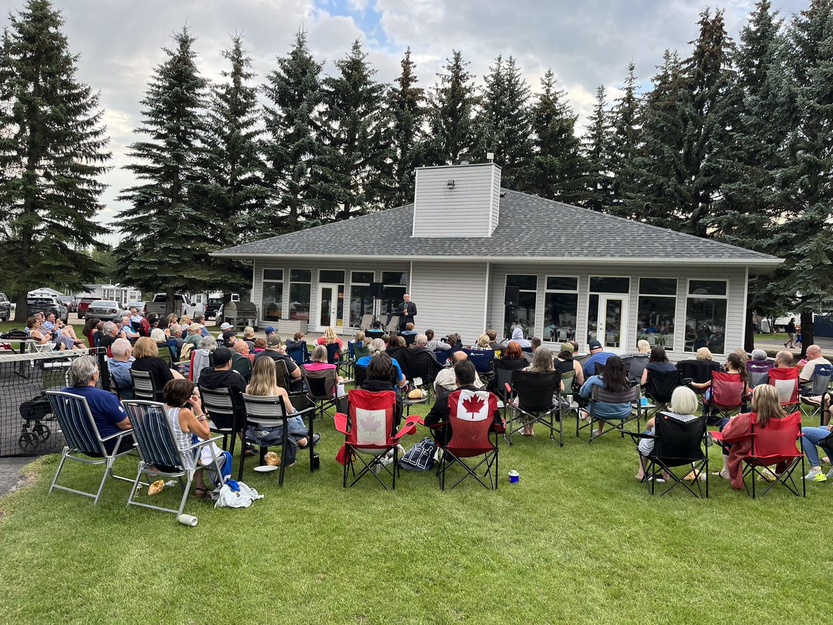 FirepitComedy's tweet photo. @extralars and @improvhypnosis  took the @firepitcomedy tour to @sylvanlakealberta tonight for 120 guests.
#firepitcomedy 
#firepitcomedytour 
#season4 #comedy https://t.co/qPXxXUg2Nc