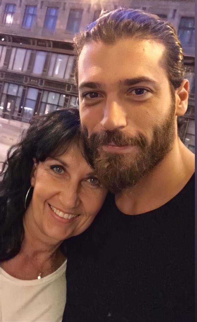 kondriska's tweet photo. @CanYamanMedia Bocsánat,nem,mert nekem jobb van😍❤️ https://t.co/ABtmQIW7Bt