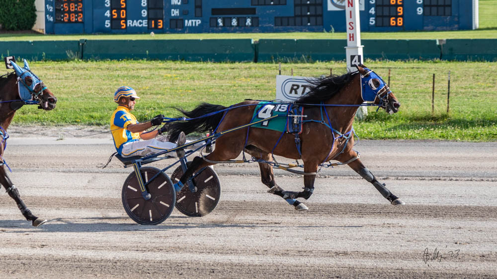 burke_foto's tweet photo. Tom Mays has MISSEVIL ahead of pack in the 13th at Buffalo Raceway to pick up the win for trainer Randy Seeley and owner James T Wrazen. 

#harnessracing @BuffaloRaceway https://t.co/gJ5PQ7HVi8