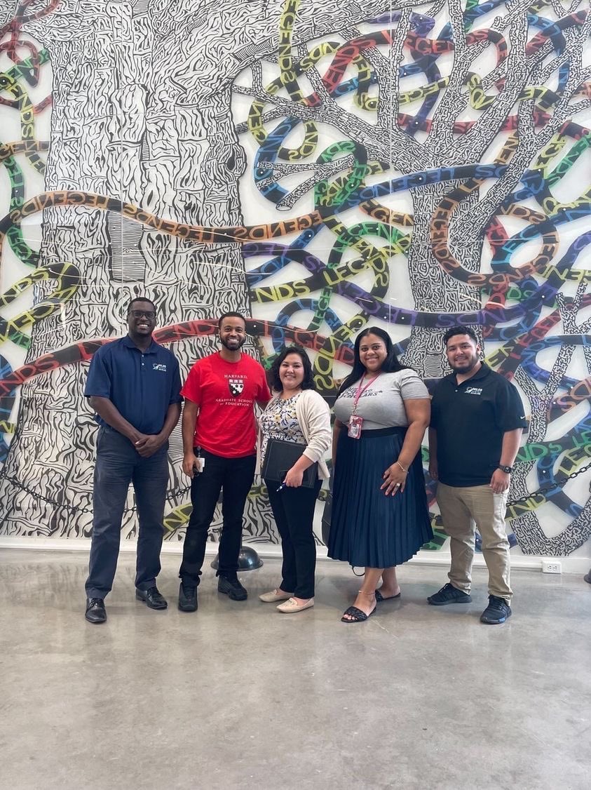 MilesAhead_HISD's tweet photo. The final walk-through for #ForgingWeek is accomplished!!
We are ten days away, and super excited to welcome our scholars to @uhdowntown campus!! https://t.co/y2ucvIp7Y7