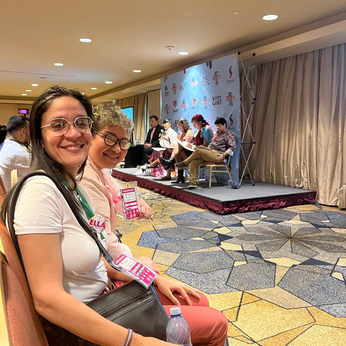 🧡🤍💜 Lesbianas de toda #AbyaYala presentes en el 𝗩𝗜 𝗘𝗻𝗰𝘂𝗲𝗻𝘁𝗿𝗼 𝗱𝗲 𝗟𝗶𝗱𝗲𝗿𝗮𝘇𝗴𝗼𝘀 𝗣𝗼𝗹í𝘁𝗶𝗰𝗼𝘀 𝗟𝗚𝗕𝗧𝗜𝗤+ 𝗱𝗲 𝗹𝗮𝘀 𝗔𝗺é𝗿𝗶𝗰𝗮𝘀 𝘆 𝗲𝗹 𝗖𝗮𝗿𝗶𝗯𝗲
🤩Orgullosas de ustedes compañeras!