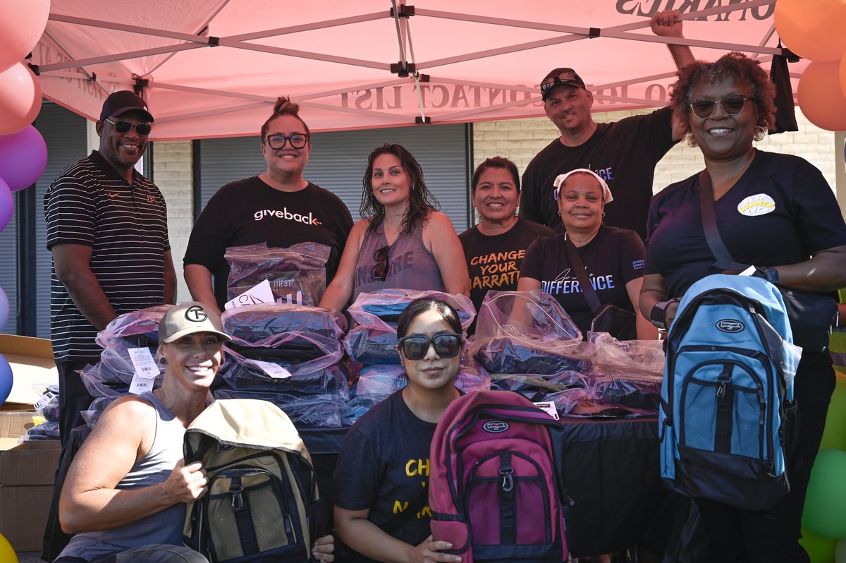 SBCountySchools's tweet photo. Today’s backpack giveaway found our @SBCSS_CDS  squad in downtown San Bernardino. Together with community and city agencies we made sure children had what they need for the upcoming school year! Big thanks to all! #Transforminglives #Community @TerranceStone https://t.co/Gy62igEtOQ