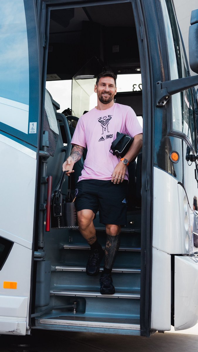 Messismo10's tweet photo. Está feliz y tranquilo. https://t.co/1JPU7qIjEW