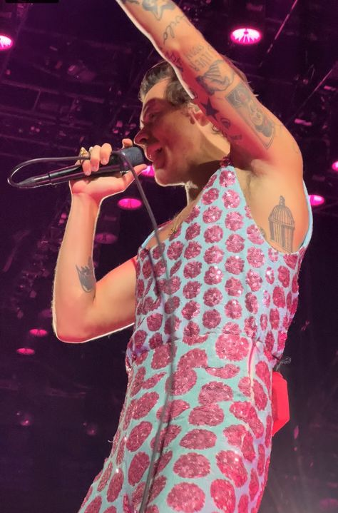 oBvIoUsLy_penni's tweet photo. 27th of august. 2022. 

new york city, u.s.
~ madison square garden https://t.co/M4GaqMWlR6